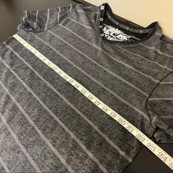 Helix single stitch Striped grey tshirt,short slv, released hem,button detail - Picture 7 of 10